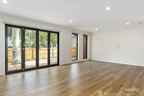 Property photo of 25 Lincoln Road Croydon VIC 3136