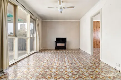 Property photo of 2 Hugo Court Fawkner VIC 3060