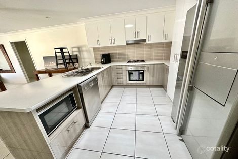 Property photo of 11 Hughes Avenue Chinchilla QLD 4413