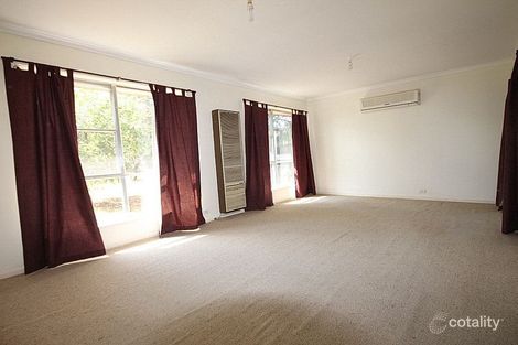 Property photo of 14 Pelican Place Werribee VIC 3030