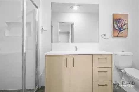 Property photo of 7 Eade Street Oran Park NSW 2570