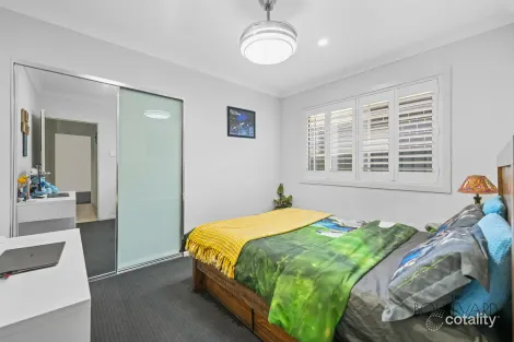 Property photo of 7 Eade Street Oran Park NSW 2570