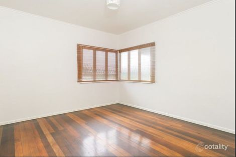 Property photo of 176 Milsom Street Norman Park QLD 4170
