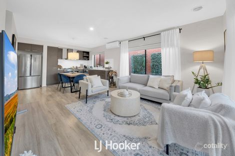 Property photo of 34 Garrard Crescent Clyde VIC 3978