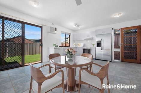 Property photo of 2/27 Red House Crescent McGraths Hill NSW 2756