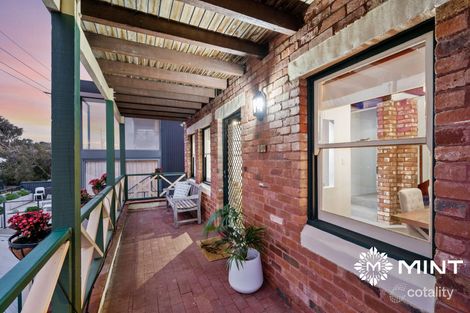 Property photo of 1/64 Thompson Road North Fremantle WA 6159