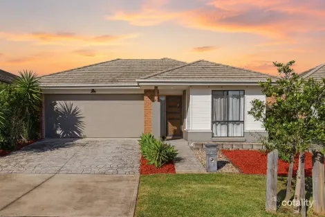 Property photo of 8 Goodluck Circuit Cobbitty NSW 2570