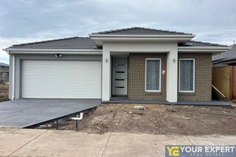Property photo of 38 Spectrum Crescent Clyde North VIC 3978
