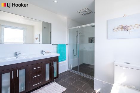 Property photo of 5 Morrissey Way Greenwell Point NSW 2540