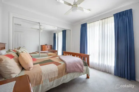 Property photo of 3 Spellman Avenue Sydenham VIC 3037