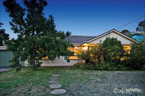 15 Lowen Rd, Glen Waverley, VIC 3150