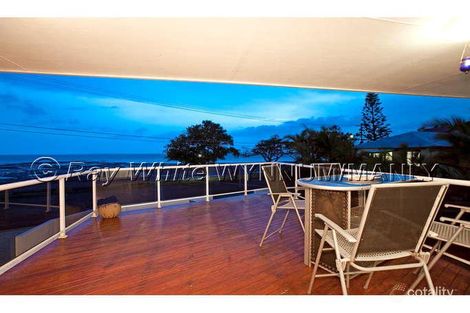 Property photo of 42 Wynnum North Esplanade Wynnum QLD 4178