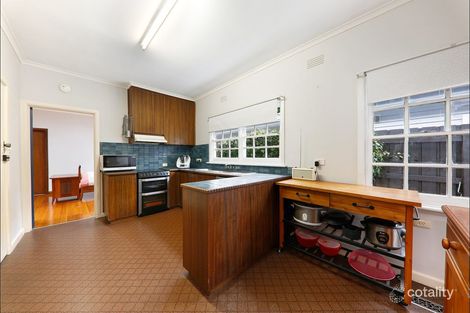 Property photo of 38 Ivanhoe Grove Malvern East VIC 3145