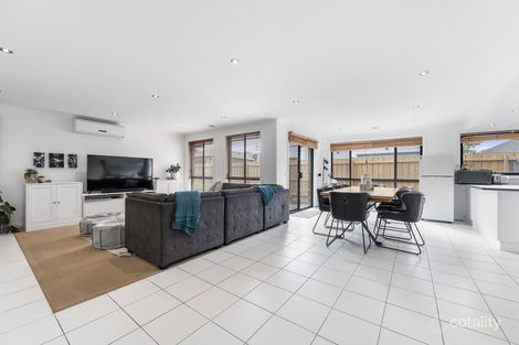 Property photo of 22A Heather Avenue Keilor East VIC 3033