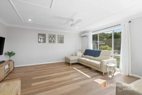 Property photo of 2 Indica Close Tuggerah NSW 2259