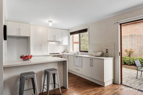 Property photo of 2/7-9 Wilmot Street Macleod VIC 3085