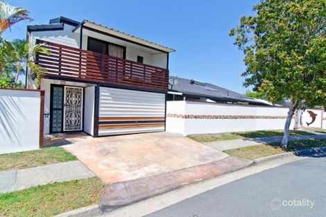 Property photo of 32 Illaroo Street Palm Beach QLD 4221