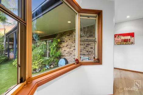 Property photo of 4 Kenny Mount Ommaney QLD 4074
