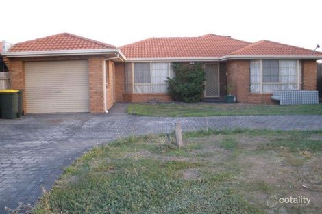 11 Centenary Ct, Kings Park, VIC 3021