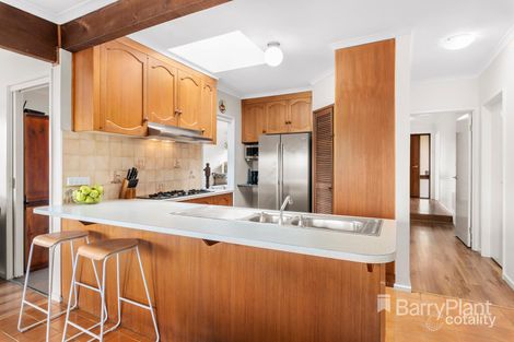 Property photo of 15 Alex Court Greensborough VIC 3088