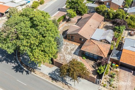 Property photo of 2 Towerhill Road Alexander Heights WA 6064