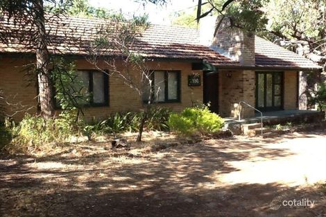 196 Grove Rd, Lesmurdie, WA 6076
