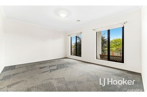 Property photo of 27 Silver Way Koo Wee Rup VIC 3981