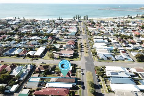 Property photo of 60 Hereford Street Stockton NSW 2295