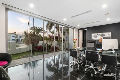 Property photo of 46-48 Royal Albert Crescent Paradise Point QLD 4216