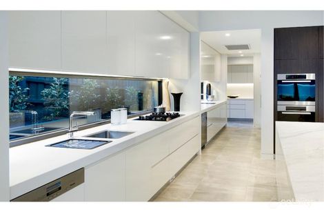 Property photo of 3 Central Avenue Manifold Heights VIC 3218