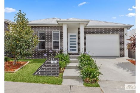 38 Oak Farm Rd, Calderwood, NSW 2527