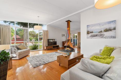 17 Carrington Ave, Seaford, VIC 3198