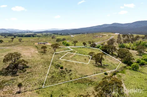 123 Captain Robertson Dr, Burra, NSW 2620