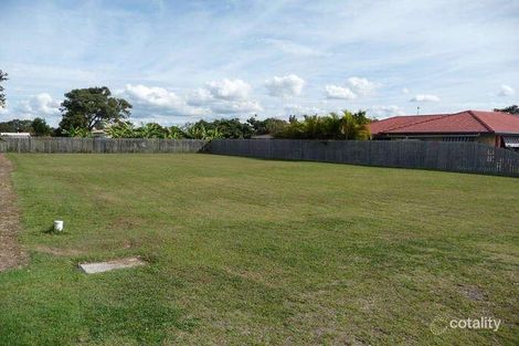 7 Twolyn St, Urangan, QLD 4655