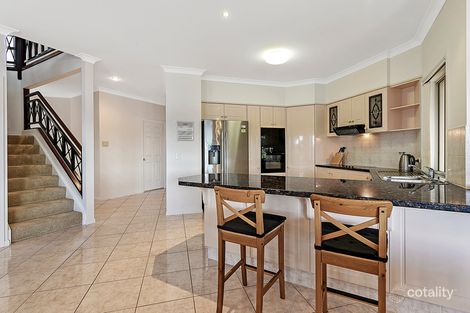 Property photo of 64 Lakeshore Drive Helensvale QLD 4212