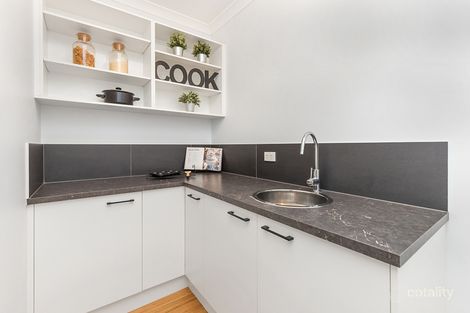 Property photo of 65 Kennewell Street White Hills VIC 3550
