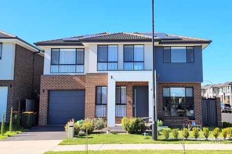 Property photo of 32 Westbrook Circuit Marsden Park NSW 2765