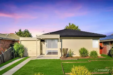 Property photo of 18 Kookaburra Avenue Werribee VIC 3030