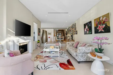 Property photo of 127 Peninsula Drive Breakfast Point NSW 2137