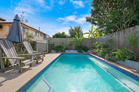 Property photo of 105 Morialta Street Mansfield QLD 4122