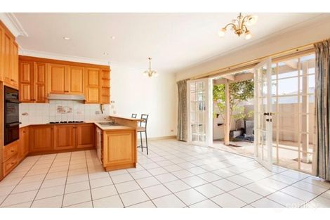 Property photo of 10 Witchwood Close South Yarra VIC 3141