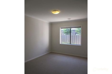 Property photo of 10 Canons Crescent Manor Lakes VIC 3024