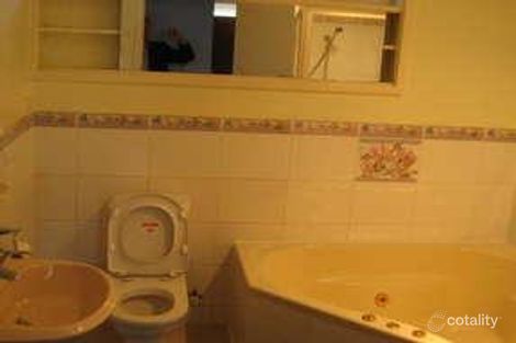 Property photo of 38 Wahroonga Avenue Keysborough VIC 3173