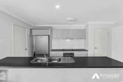 Property photo of 15 Zuleikha Drive Underwood QLD 4119