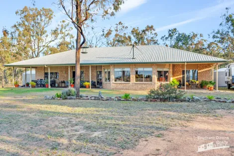 212 Woodhill Rd, Leslie Dam, QLD 4370