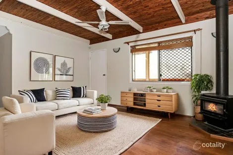 7 Rhodes St, Loganlea, QLD 4131