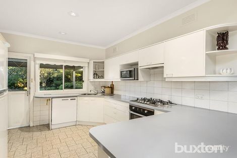 Property photo of 16 Chandler Grove Burwood VIC 3125