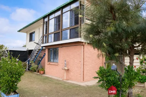 2 Sam Weller Ave, Gayndah, QLD 4625