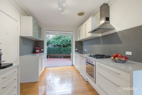 Property photo of 13/4 Hillside Parade Glen Iris VIC 3146