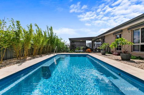 Property photo of 4 Woodruff Crescent Nikenbah QLD 4655